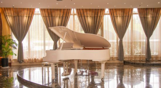 Linzhou Hongqiqu International Hotel, Rezervovat Hotel Linzhou Henan