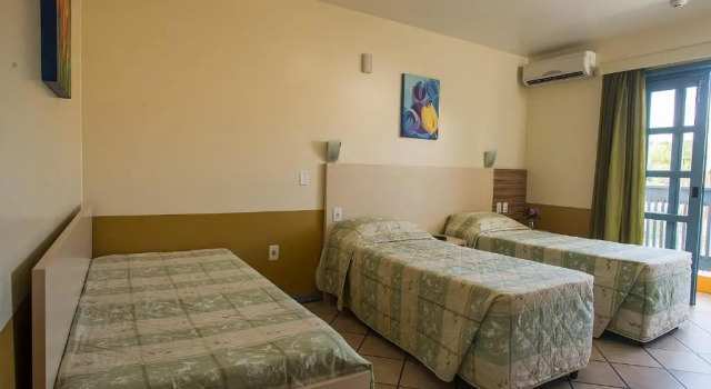 Трёхместный номер Standard Vila Olaria Hotel