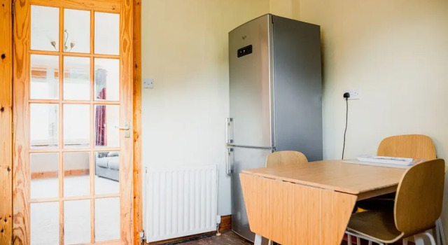 3BD House Fantastic Mountain Views Innerleithen, Забронировать Дом для отпуска Отели Шотландских границ с парковкой, Парковка