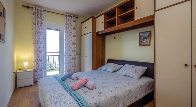 Cozy Apartment In Crikvenica, Забронировать Апартаменты/квартира Отели Приморско-Горанской жупания с парковкой, Парковка