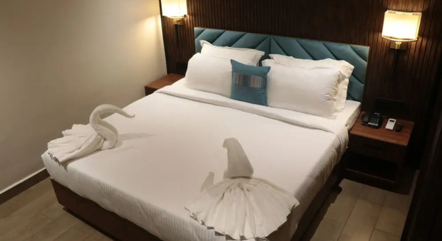 Люкс Royal Hotel Nh Hills