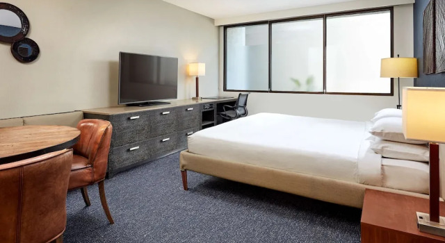 Двухместный люкс Premium Hotel MDR Marina del Rey- a DoubleTree by Hilton