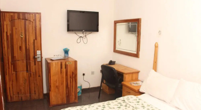 Rock Garden Hotel, Buchen Sie Hotel Lokoja Kogi