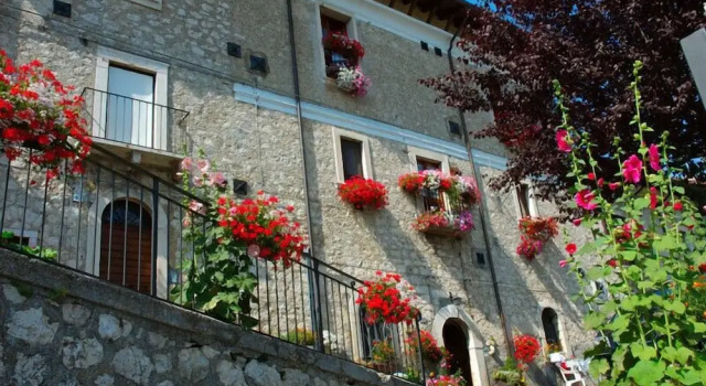 Bed and Breakfast Via Della Piazza, Забронировать Отель «постель и завтрак» Пескассероли Abruzzo Ski