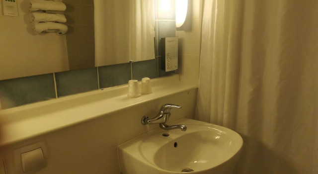 Standart çift kişilik oda Campanile Manosque