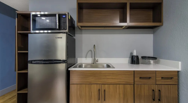 Студия HomeTowne Studios by Red Roof and Conference Center Chicago - N Aurora Naperville
