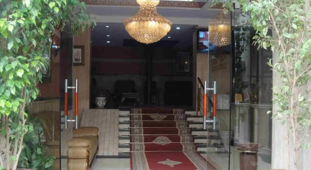Hôtel Atenas, Varaa Hotelli Tétouan Tanger-Tetouan