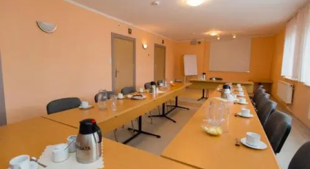 Centrum Rekreacji i Konferencji Geovita Płotki, Reserva ahora Hotel Piła Gran Polonia