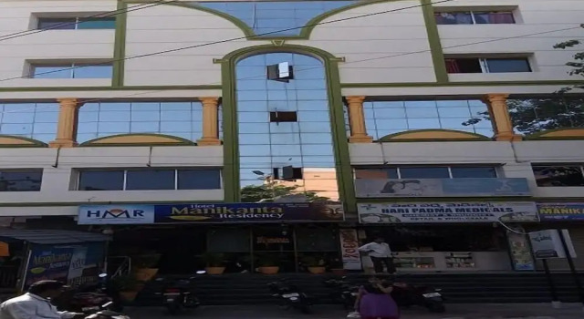 Hotel Manikanta Residency, Rezerwuj Hotel Hotele w Andhra Pradesh z parkingiem, Parking