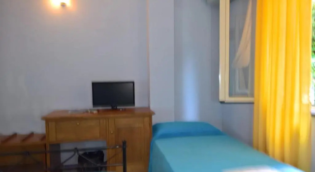 Четырёхместный номер Standard Hotel Cala del Citro