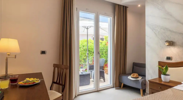 Четырёхместный номер Standard Hotel Nicoletta