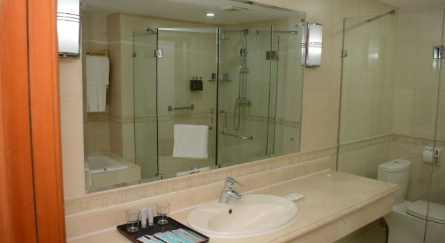 Семейный номер Standard с 2 комнатами White House Hotel