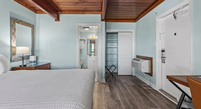 Номер Standard Oceanfront Inn II