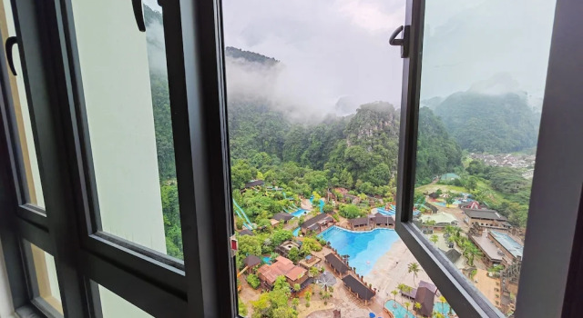 Апартаменты Luxury Mountain & Theme Park Views' Cozy Suite