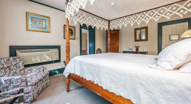 Люкс Wayside Inn