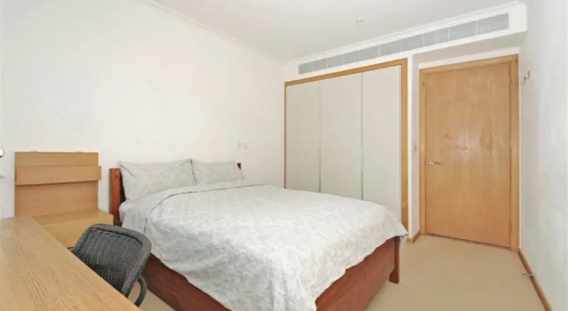 1 Bedroom Apartment With Panoramic Views In Docklandsv