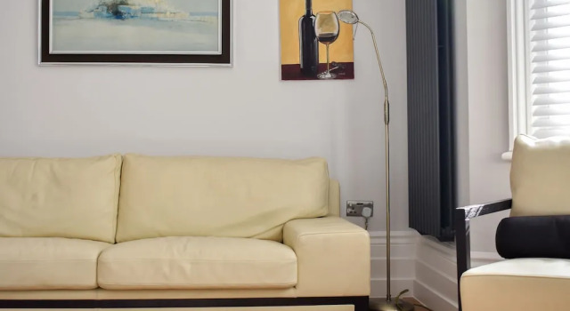 Modern and Stylish 2 Bedroom Flat in Central Hove, Забронировать Отель Хов 