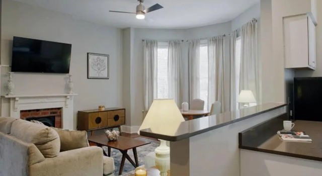 414B Waldburg st · 2 Bedroom Oasis near Forsyth Park, Boek Hotel Hotels in Georgia met parkeren, Parkeren