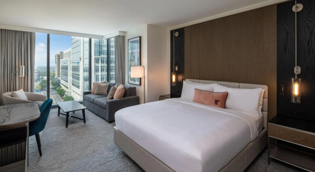 JW Marriott Charlotte, Забронировать Отель Бизнес-отели Шарлотте, рядом с Dr. Martin Luther King, Jr. Monument, 4* 5*