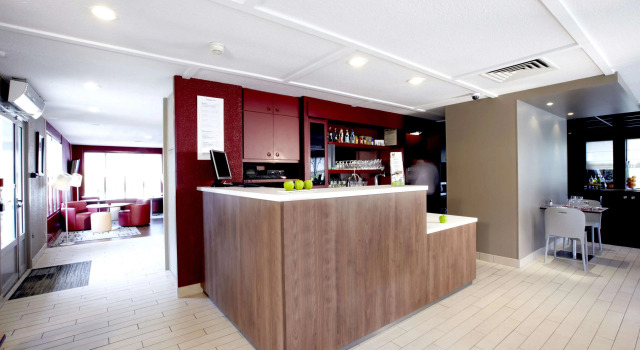 Hotel Campanile Grenoble Nord - Saint Egrève