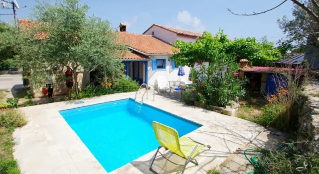 Коттедж Holiday Villa in Village Rakalj