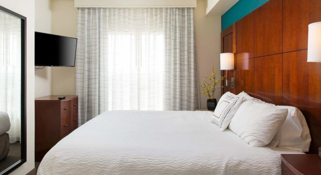 Residence Inn by Marriott Kansas City Airport