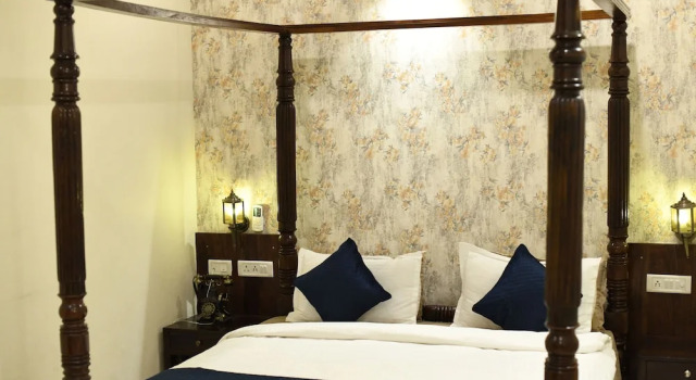Blue heaven resort jaipur, Забронировать Курортный отель Отели штата Раджастхана с бассейном, Бассейн