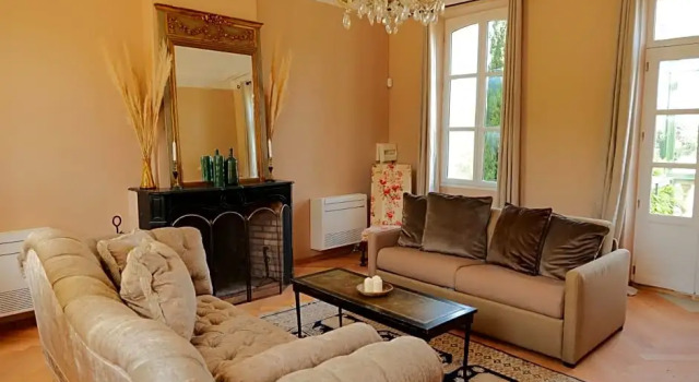 Les Chambres D'Hotes De La Bastide, Забронировать Отель Ле-Тороне Вар