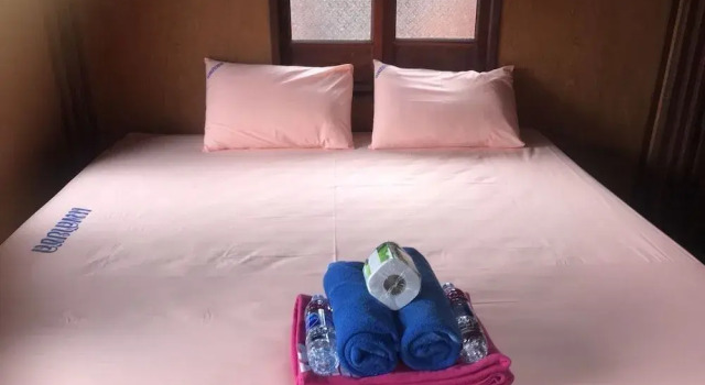 Saichol Floating Resort