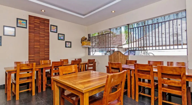 ZEN Rooms Sunshine Dewi Sartika