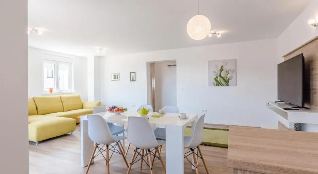 Апартаменты Deluxe Apartments Sunrise