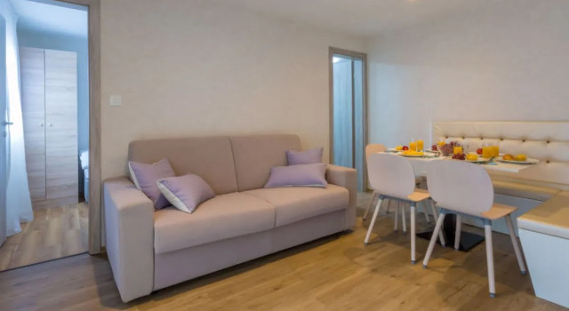Camping Lando 25058, Varaa Leirintäalue Hotellit Kvarner Islands uima-altaalla, Uima-allas