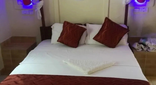 Breeze Bay Hotel Diani
