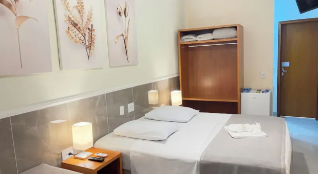 Четырёхместный номер Standard Hotel Casa Grande Orlândia SP