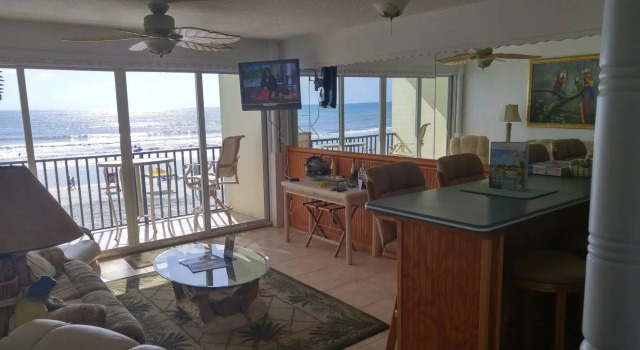 Семейный люкс oceanfront Daytona Inn Beach Resort