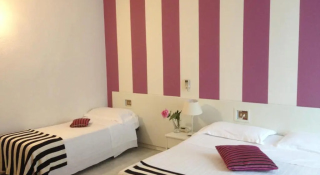 Трёхместный номер Standard Hotel Elite