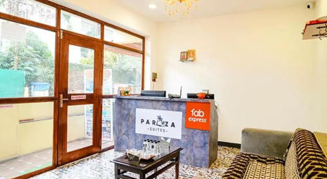 Fabexpress Paroza Suites, Забронировать Отель Калангут Северный Гоа, рядом с Пляж Калангут