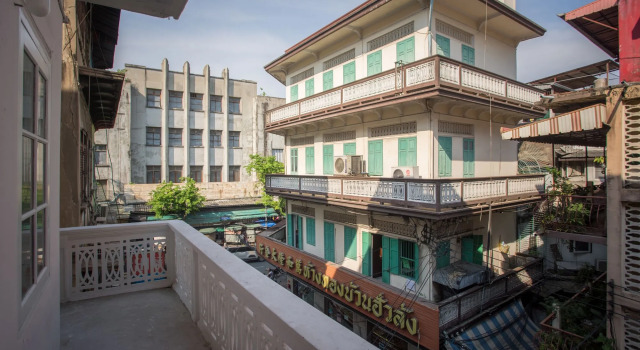 Nornyaowarat Hostel