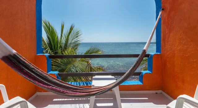 Апартаменты c 1 комнатой рядом с пляжем Del Sol Beachfront