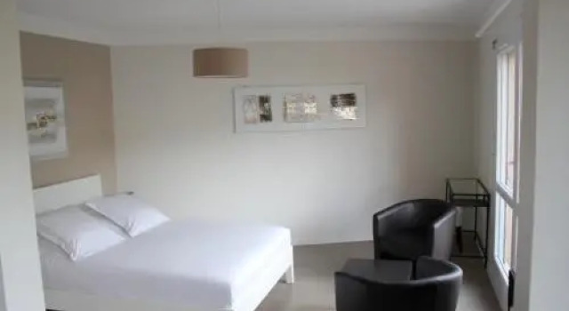 Appart Hôtel Fauriel Saint-Etienne Parking privé balcon wifi, Забронировать Апартаменты/квартира Сент-Этьен Луара, рядом с School of Mines of Saint-Etienne