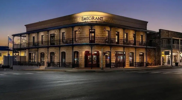 Emigrant Boutique Hotel, Забронировать Бутик-отель Бизнес-отели Фредериксберг, рядом с Музей объединенной церкви, 4* 5*