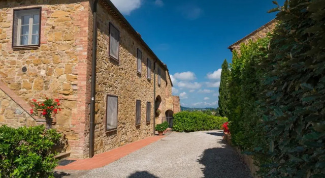 Borgo Collelungo, Boek Hotel Hotels in Val D'Elsa met parkeren, Parkeren