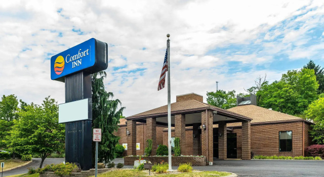 Quality Inn & Suites Zanesville City Center, Забронировать Отель Зейнсвилл штат Огайо, рядом с Суд округа Маскингам
