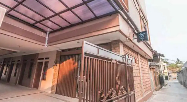 Oyo Life 1471 Himka Kost