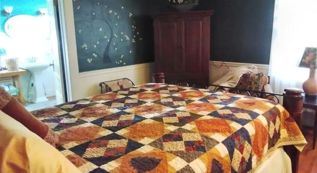 Люкс Hunter House Bed and Breakfast