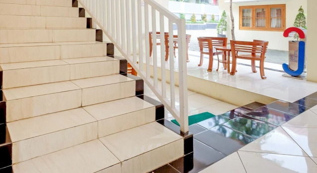 ZEN Rooms near Stasiun Kota Baru, Rezervovat Hotel Hotely v Malang s parkováním, poblíž Taman Rekreasi Kota, Parkování
