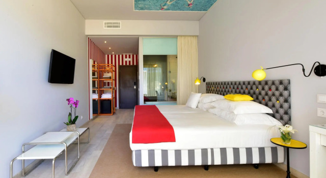 Номер Deluxe с видом на бассейн Pestana Alvor South Beach Premium Suite Hotel