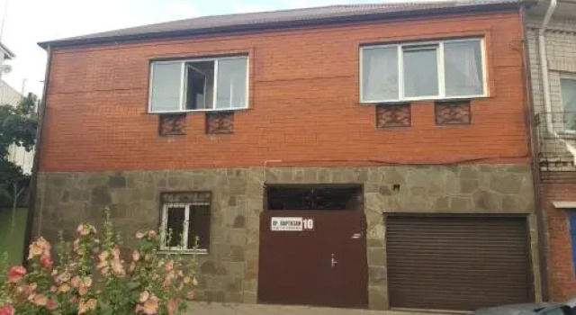 Semejnyij Guest House