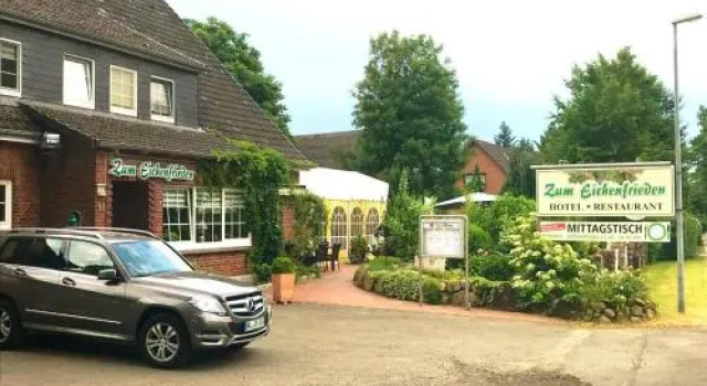 Zum Eichenfrieden, Rezervasyon Otel Neu Wulmstorf Lower-Saxony