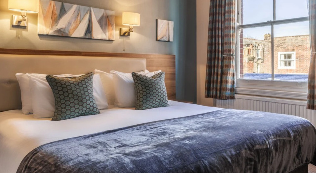 Двухместный номер Standard с видом на город The White Lion Hotel